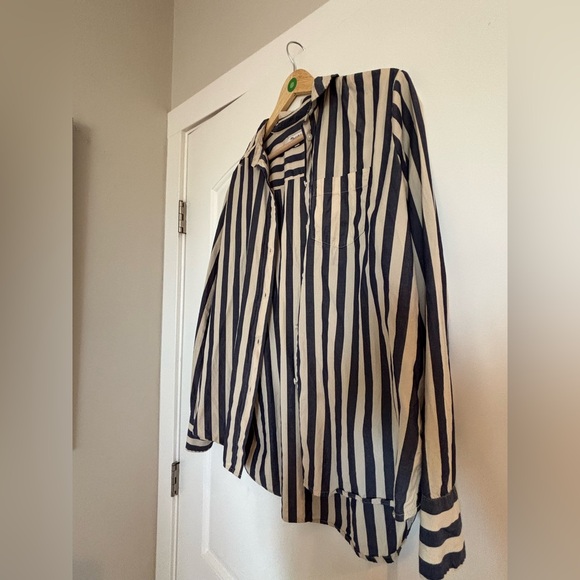Madewell blue/beige button up. Size M. GUC. - Picture 7 of 7